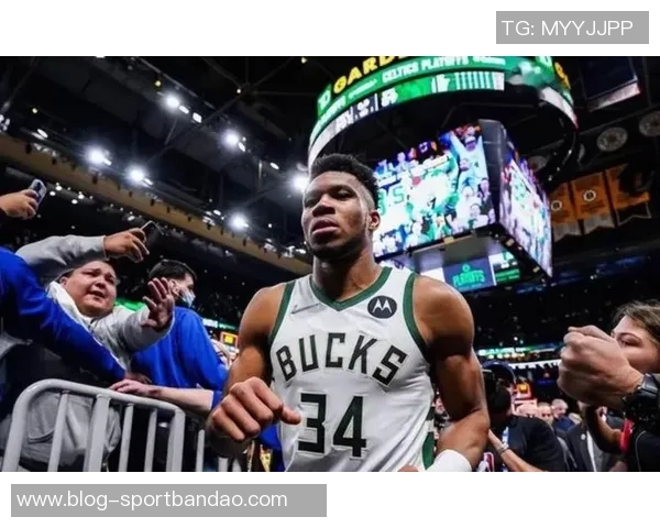 字母哥回应交易传闻专注球队连胜目标不受干扰 字母哥回应交易传闻专注球队连胜目标不受干扰